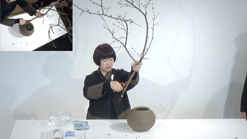 2-20 Special Materials and Arrangements for Festive Occasions (New Year’s Flowers) by Ms.Koei Sawada
