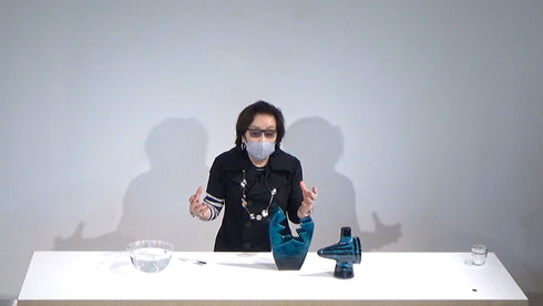 Free-style arranging by Ms.Reiko Takenaka - with English subtitles