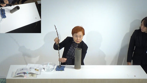 2-9 Variation No.4 Upright Style Nageire by Ms.Kazuko Nakada