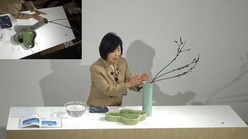 Sogetsu Curriculum 2-18: Variation No.8 Combined Styles (Moribana and Nageire) by Ms.Misei Ishikawa- with English subtitles