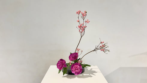 1-3 Basic Upright Style Moribana (in Reverse) by Ms.Ku Koei Sawada