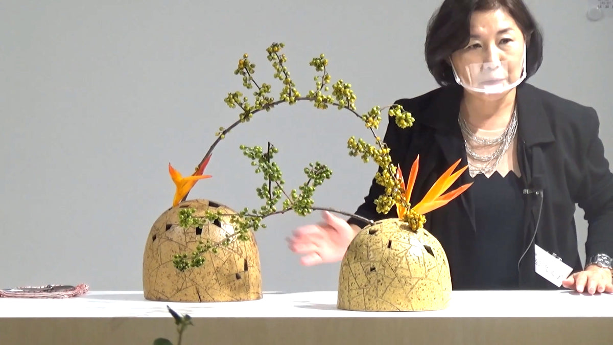 3-4 複数花器にいける 加藤久美子 – anytime SOGETSU