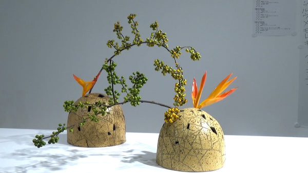 3-4 Two or More Containers by Ms.Kumiko Kato