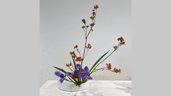 1-3 Basic Upright Style Moribana(in Reverse) by Ms.Misei Ishikawa